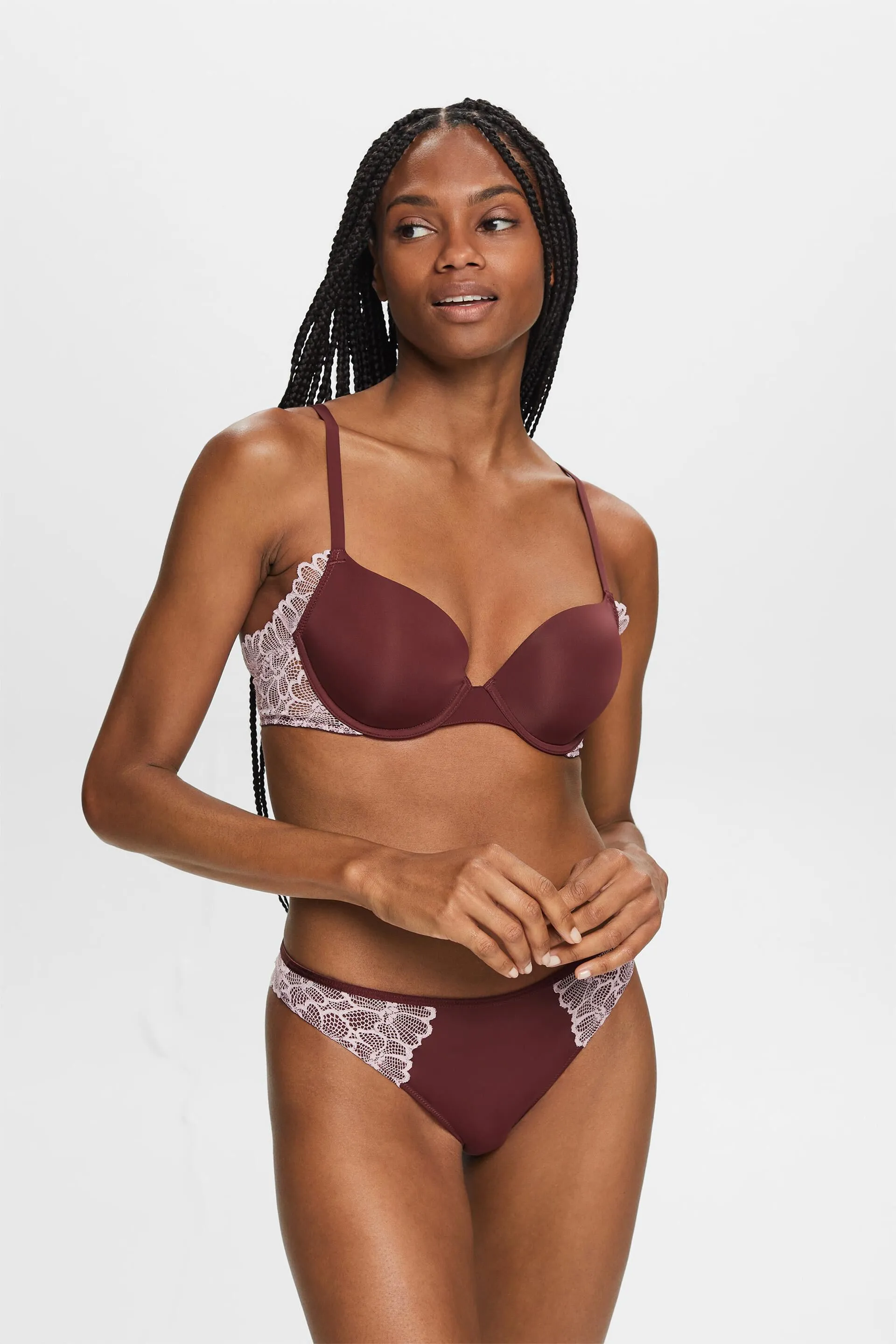 Reggiseno in pizzo imbottito con ferretto